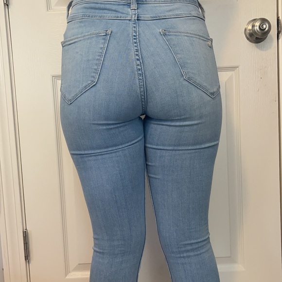 HOLLISTER HIGH RISE JEGGINGS - Picture 3 of 4